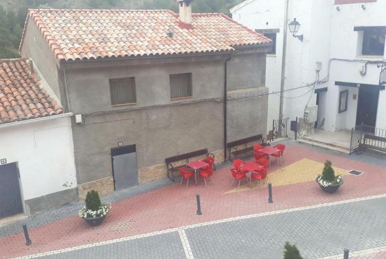 El Vallecillo Hostal Los Ojos De Gabriel מראה חיצוני תמונה