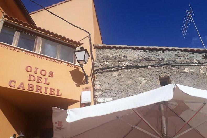 El Vallecillo Hostal Los Ojos De Gabriel מראה חיצוני תמונה